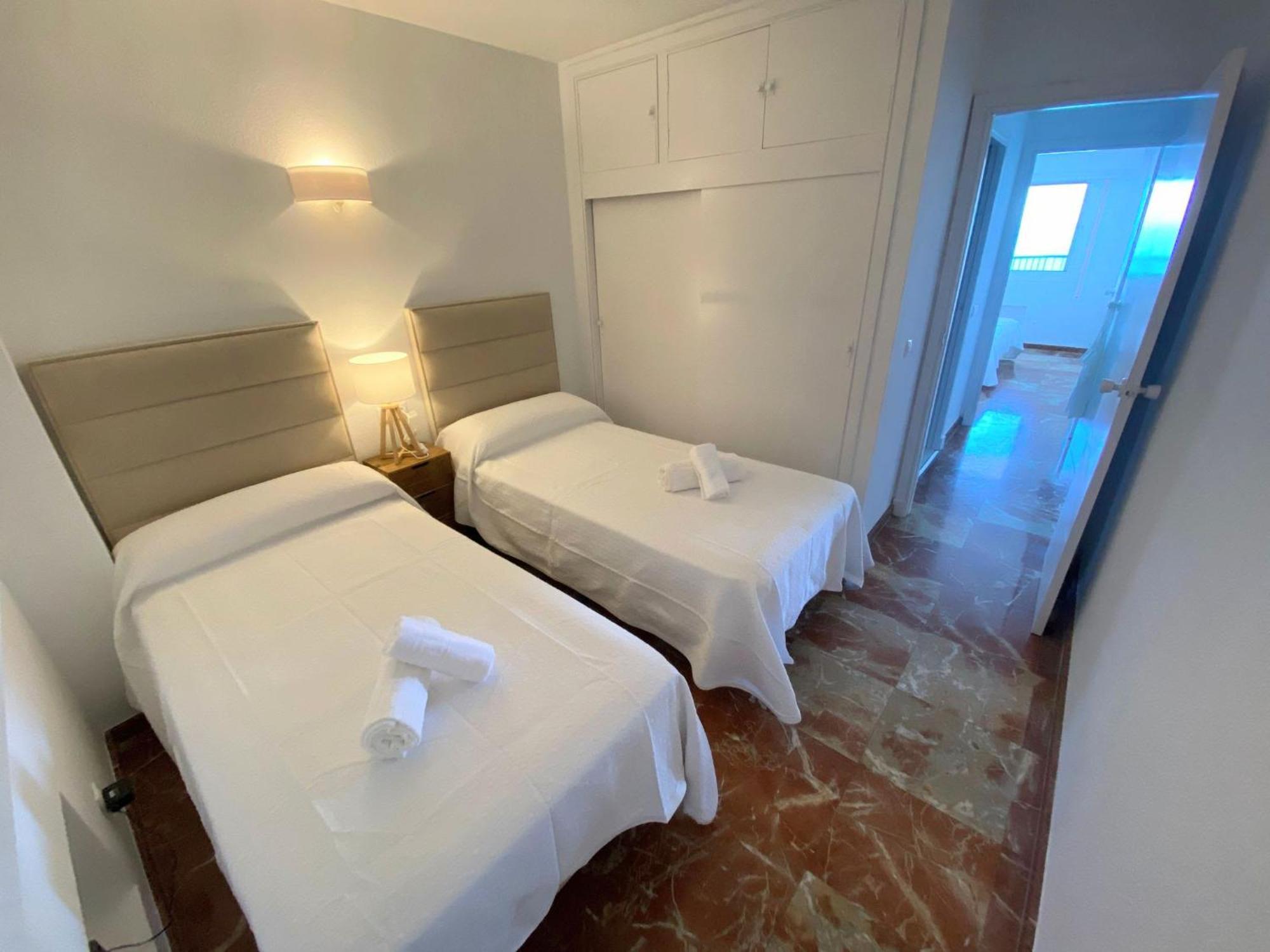 Las Antillas II Front Sea Views Pool Фуeнхирола Екстериор снимка