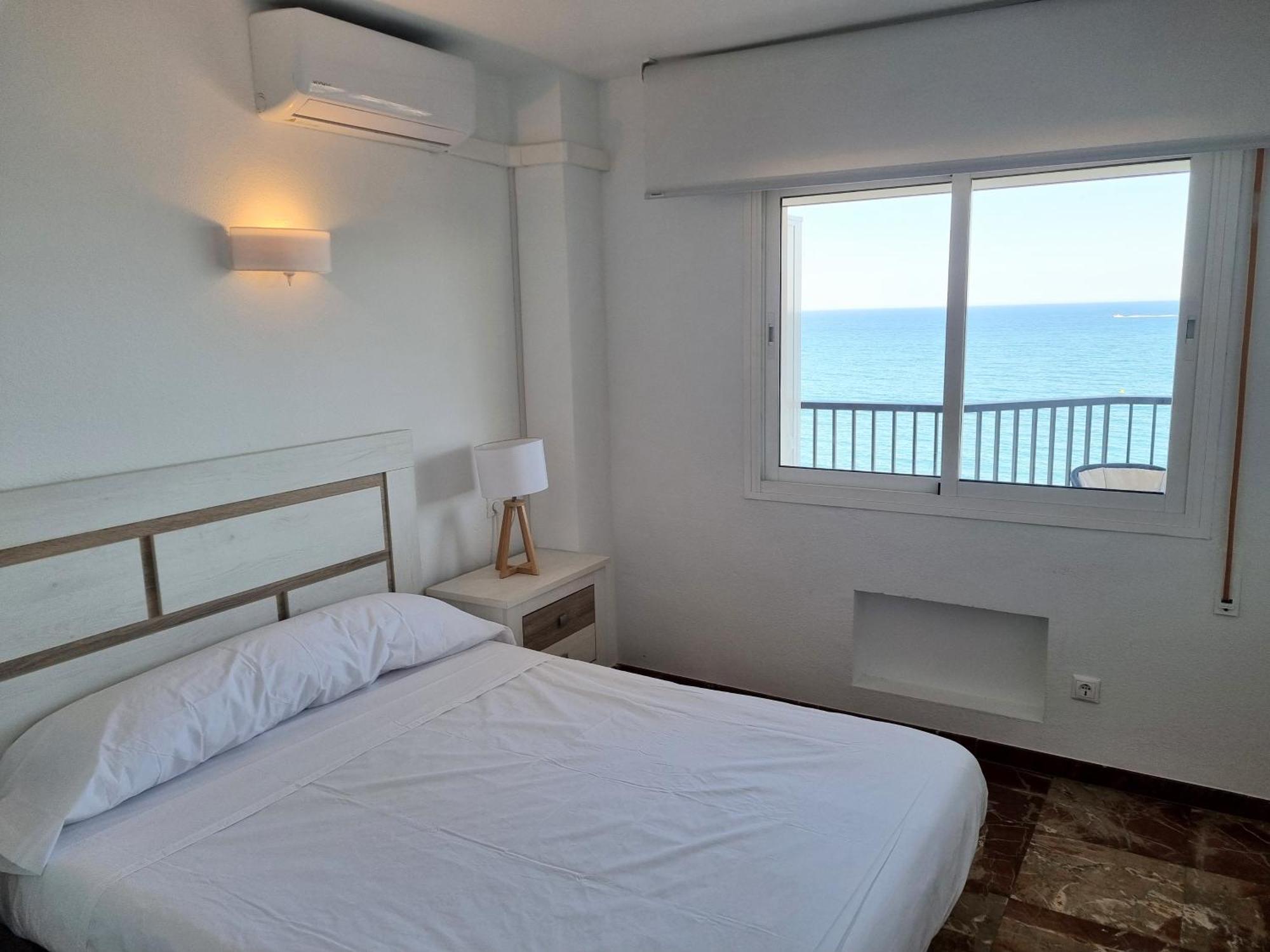 Las Antillas II Front Sea Views Pool Фуeнхирола Екстериор снимка